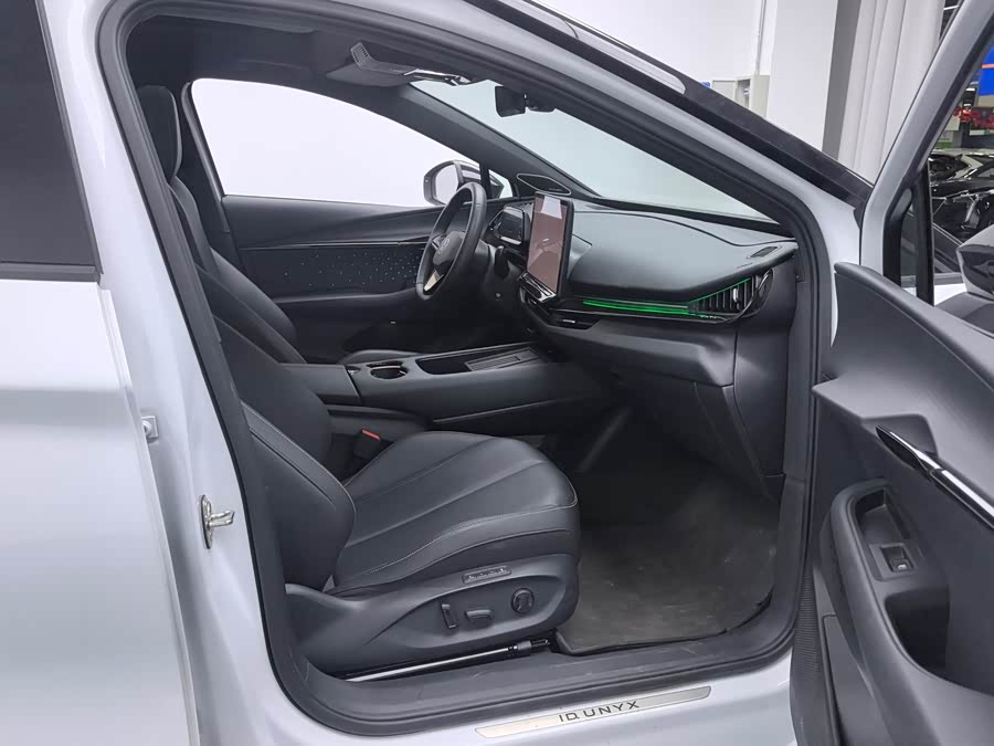 Volkswagen ID.UNYX 06 2024 image de voiture #11