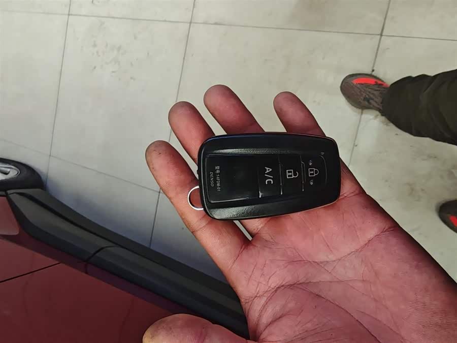 Toyota Izoa E 2021 #11 Toyota Izoa E 2021 imagen de coche #11