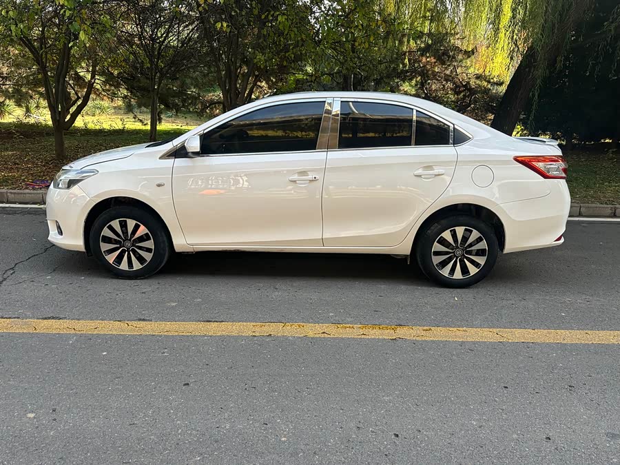 Toyota Vios 2015 #11 Toyota Vios 2015 car image #11
