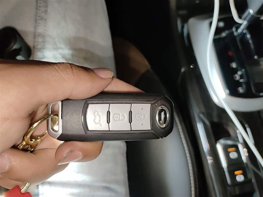 GAC Trumpchi GS5 Super 2016 car image #11