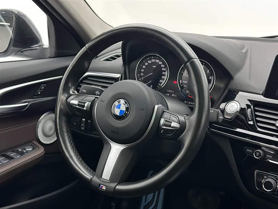 BMW 1 Series 2020 immagine di auto #11