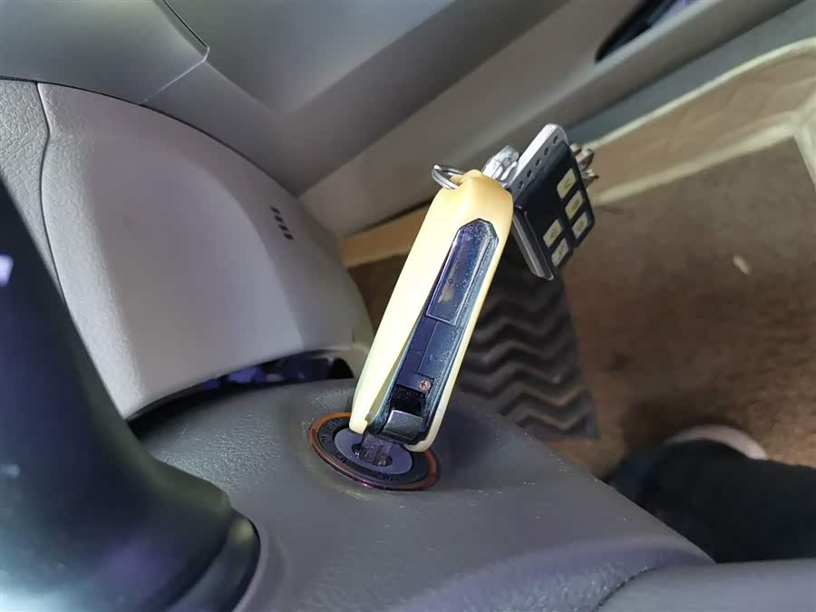 Toyota Reiz 2015 immagine di auto #11