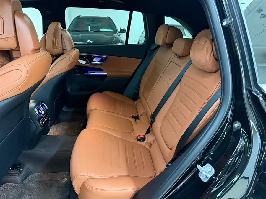 Mercedes-Benz GLC Class New Energy 2025 изображение автомобиля #11