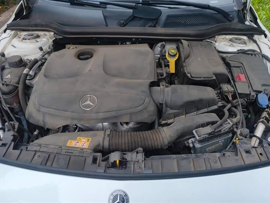 Mercedes-Benz GLA Class (Imported) 2015 #11 Mercedes-Benz GLA Class (Imported) 2015 car image #11