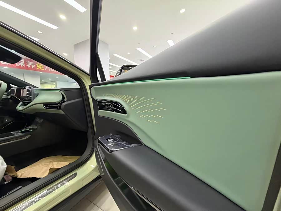 HongQi EH7 2025 car image #11