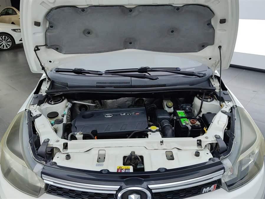 Great Wall M4 2014 صورة سيارة #11