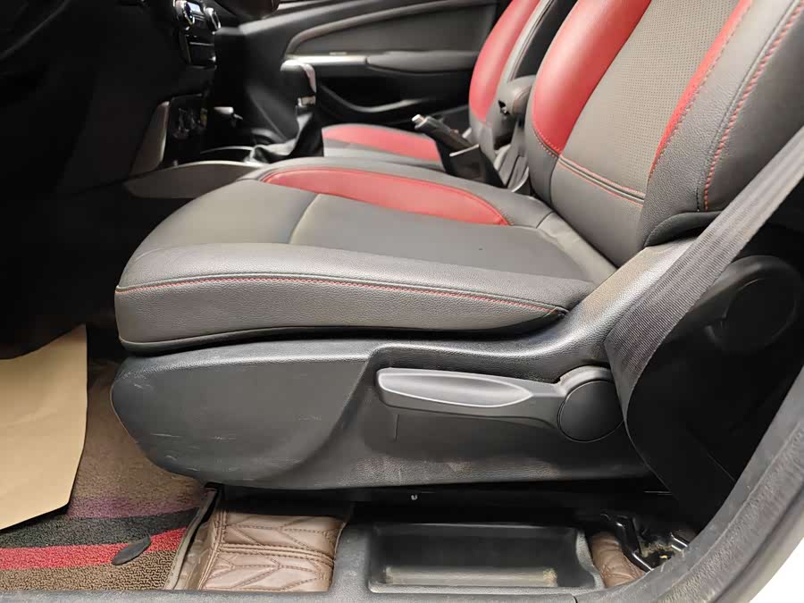 Changan CS15 2017 #11 Changan CS15 2017 car image #11
