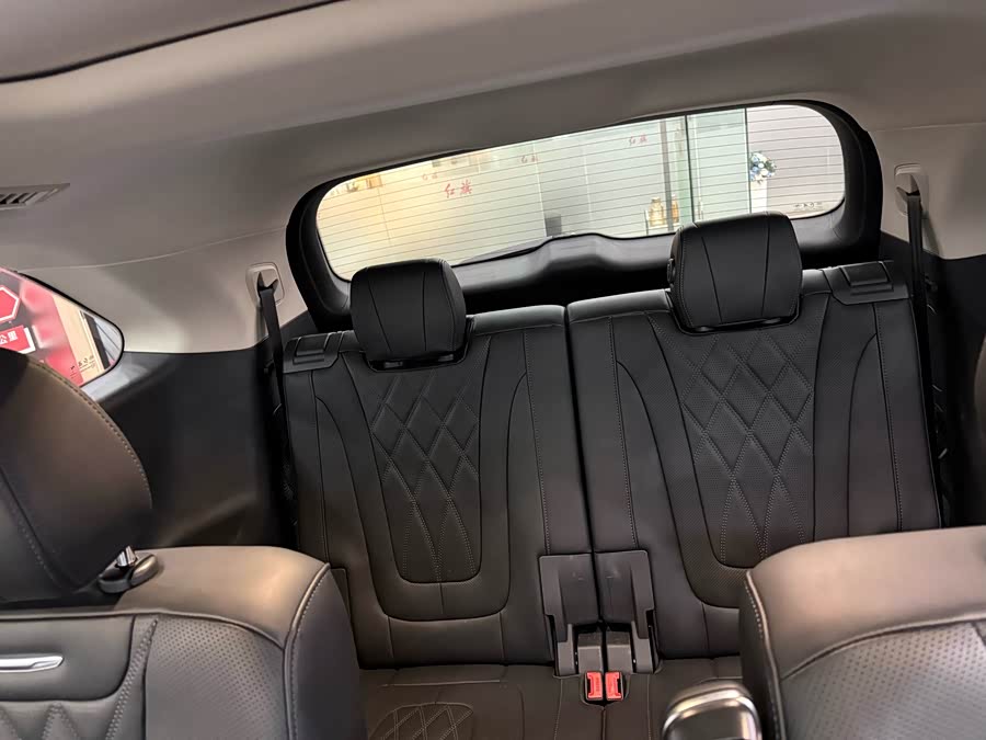 HongQi HS7 PHEV 2024 #11 HongQi HS7 PHEV 2024 car image #11