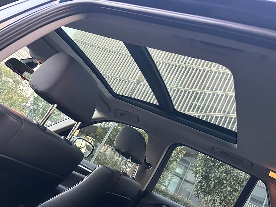 BMW X1 (Imported) 2010 immagine di auto #11