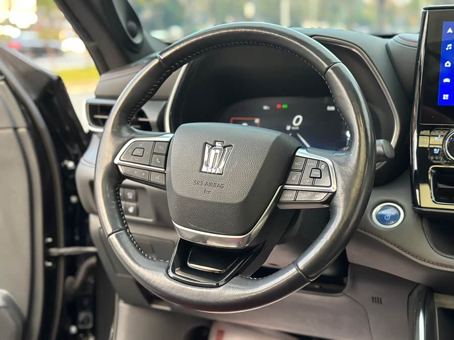 Toyota Crown Kluger 2022 car image #11