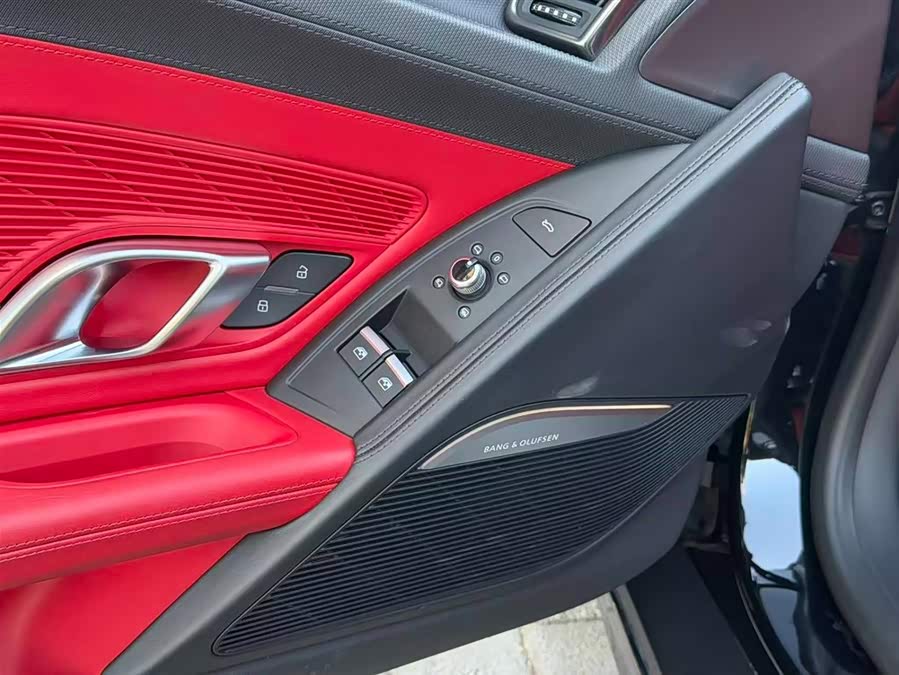 Audi R8 2018 car image #11