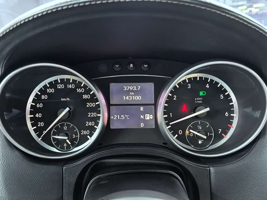 Mercedes-Benz M Class 2011 #11 Mercedes-Benz M Class 2011 car image #11