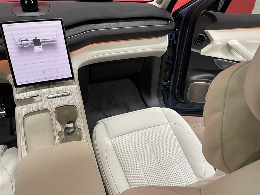 NIO ES7 2024 imagen de coche #11