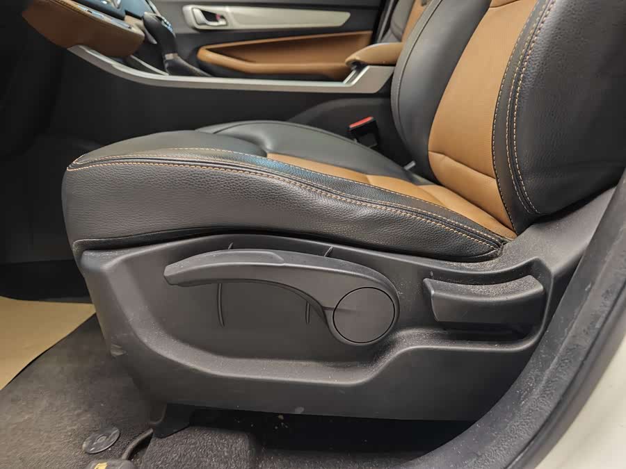 GEELY Vision X6 2019 imagen de coche #11