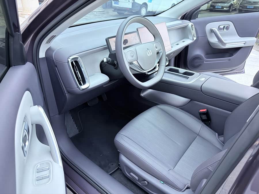 零跑汽车 零跑B01 2025 汽车图片 #11