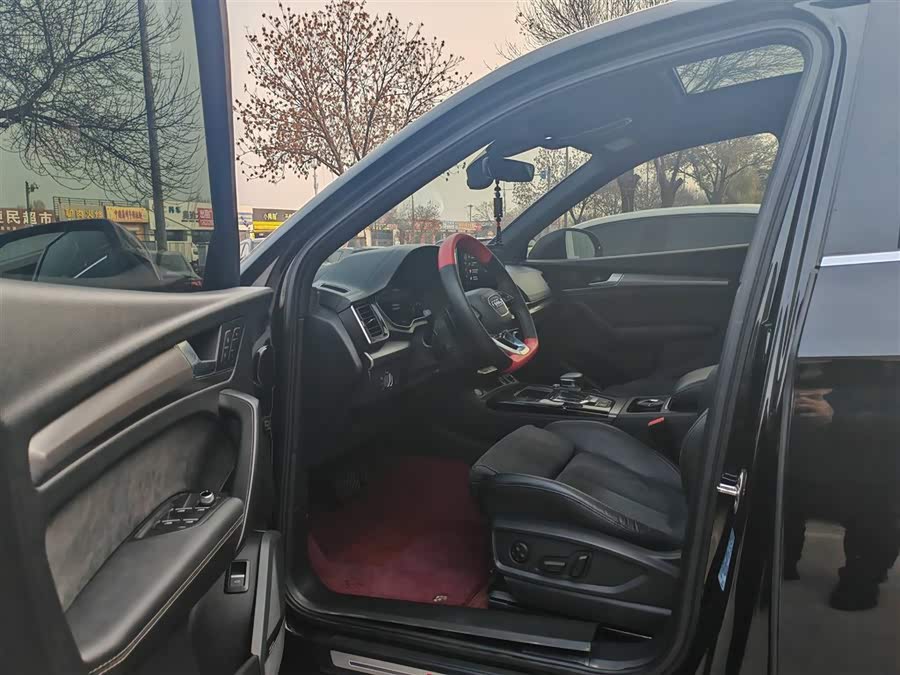 Audi Q5L Sportback 2021 car image #11