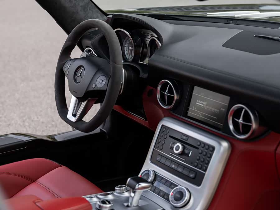 Mercedes-Benz SLS AMG 2015 car image #11