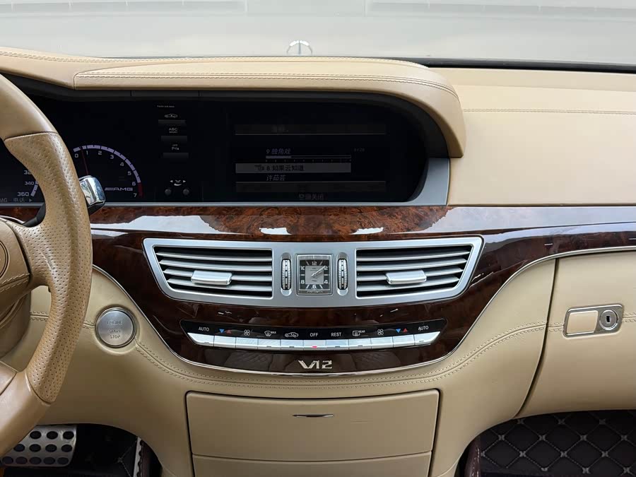 Mercedes-Benz S AMG 2010 car image #11