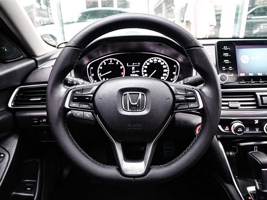 Honda Accord 2019 car image #11