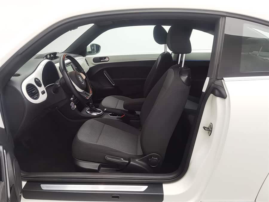 Volkswagen 2014 car image #11