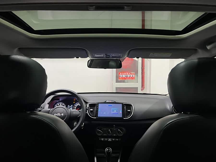 Kia Pegas 2022 image de voiture #11