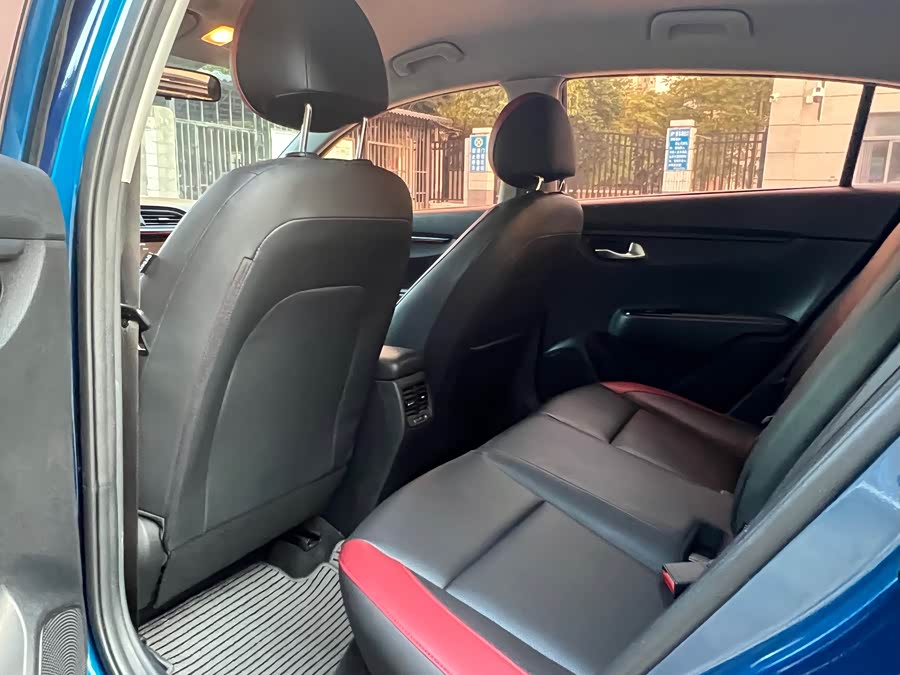 起亚 KX CROSS 2018 汽车图片 #11