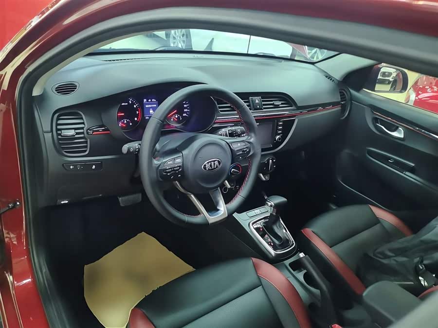 Kia Rio Cross 2018 صورة سيارة #11