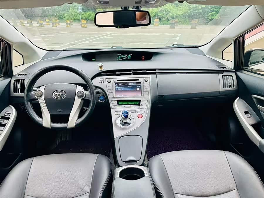 Toyota Prius 2013 #11 Toyota Prius 2013 car image #11