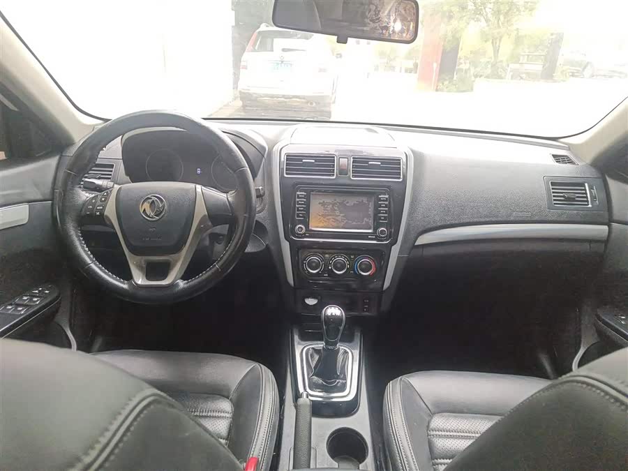 Forthing JOYEAR S50 2015 #11 Forthing JOYEAR S50 2015 imagem de carro #11