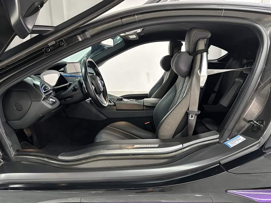 BMW i8 2017 #11 BMW i8 2017 صورة سيارة #11