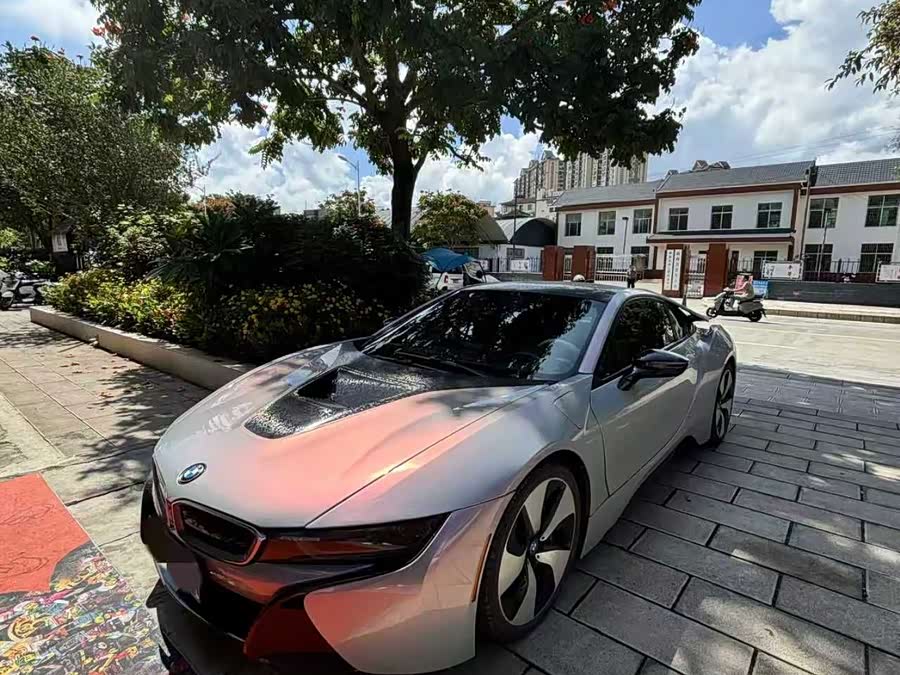 BMW i8 2015 imagen de coche #11