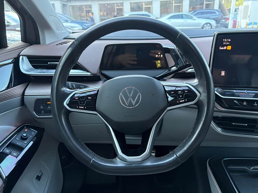 Volkswagen ID.6 X 2022 immagine di auto #11