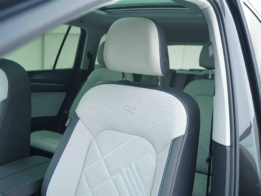 Volkswagen Talagon 2025 car image #11