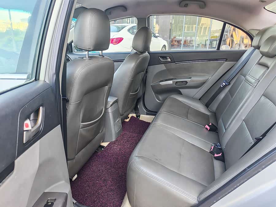 GEELY Emgrand Classic 2012 car image #11