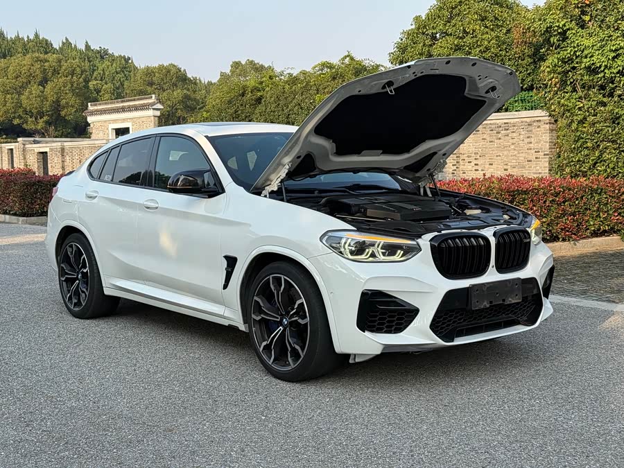 BMW X4 M 2020 car image #11
