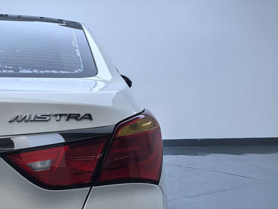 Hyundai Mistra 2014 #11 Hyundai Mistra 2014 car image #11