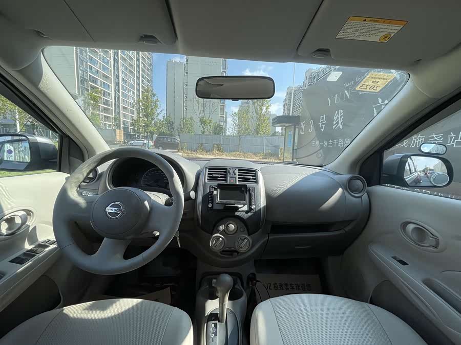 Nissan Sunny 2012 car image #11