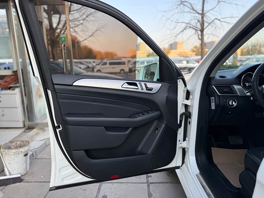 Mercedes-Benz M Class 2014 #11 Mercedes-Benz M Class 2014 car image #11