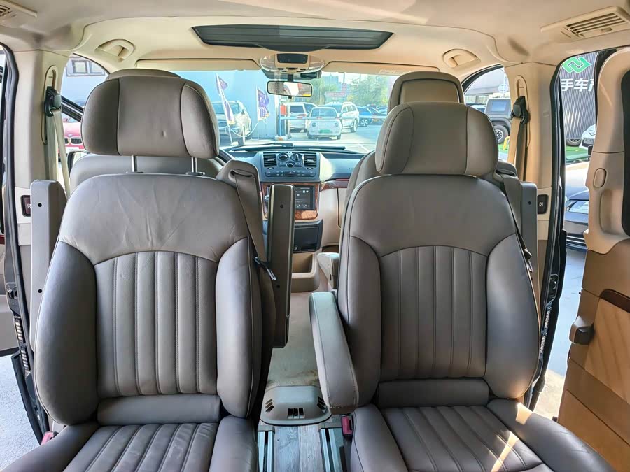 奔驰 唯雅诺 2013 汽车图片 #11