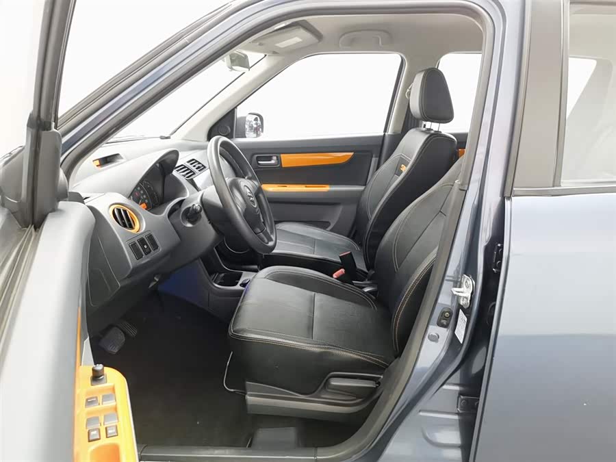Suzuki Swift 2018 car image #11
