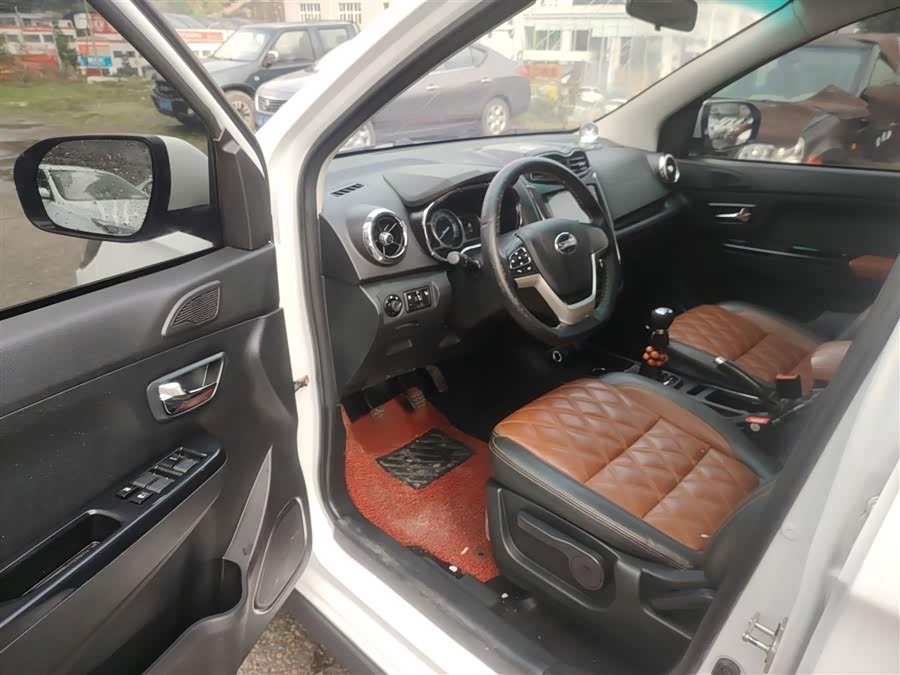 SWM斯威汽车 SWM斯威X3 2018 #11 SWM斯威汽车 SWM斯威X3 2018 汽车图片 #11