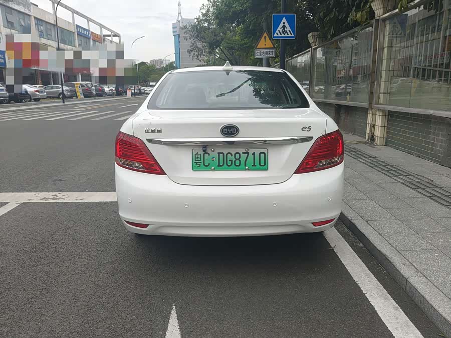 BYD e5 2018 #11 BYD e5 2018 car image #11