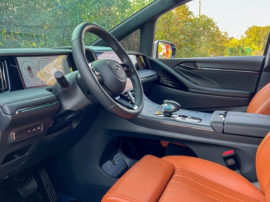 GAC Trumpchi E9 2024 #11 GAC Trumpchi E9 2024 car image #11