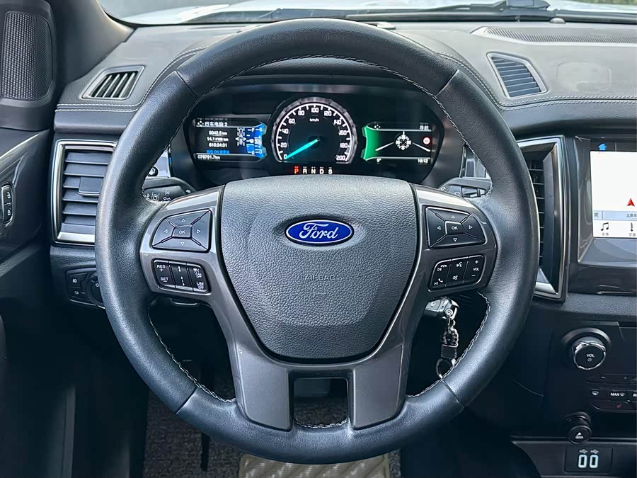 Ford Everest 2018 car image #11