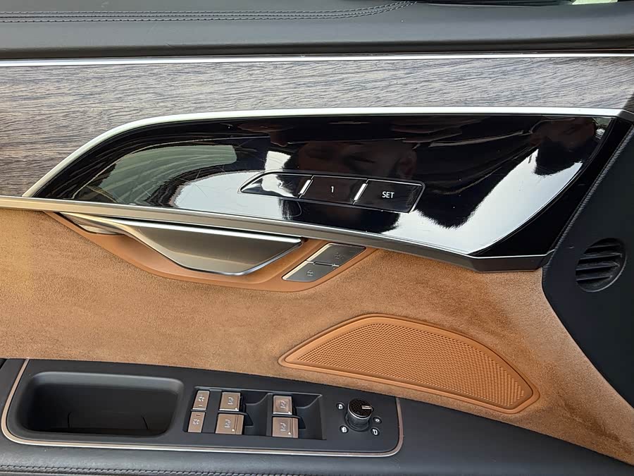 Audi A8 2019 car image #11