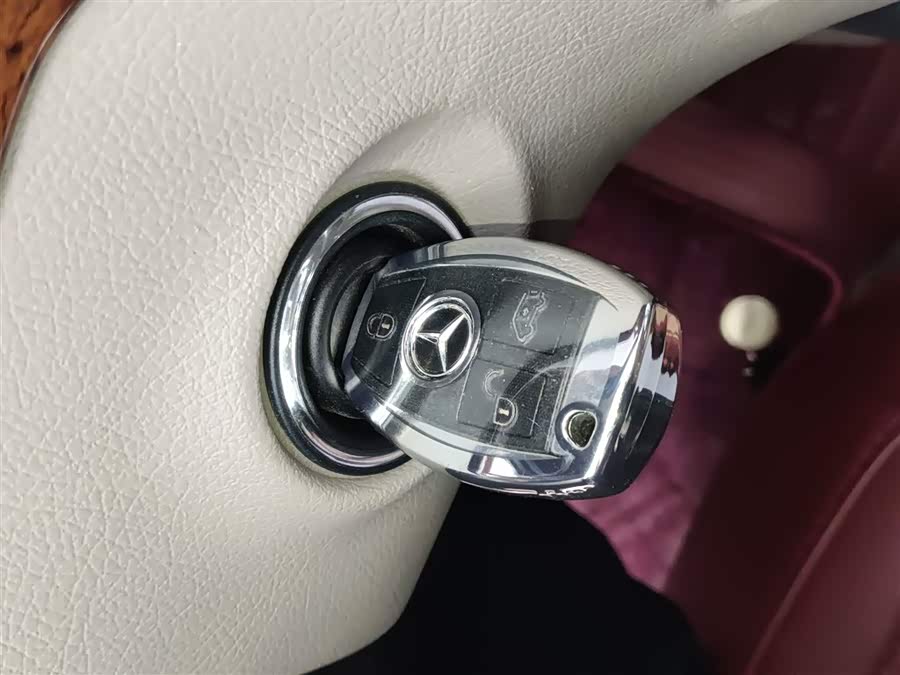 奔驰 唯雅诺 2014 汽车图片 #11