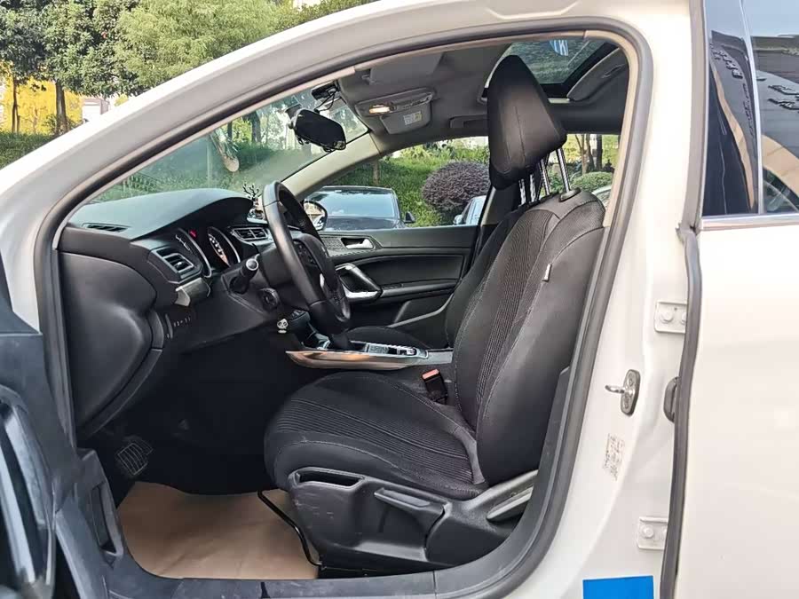 Peugeot 408 2018 #11 Peugeot 408 2018 car image #11