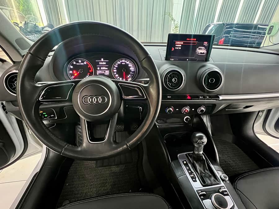 Audi A3 2017 car image #11