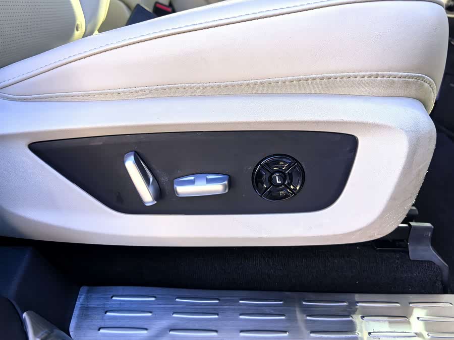 理想汽车 理想ONE 2021 汽车图片 #11