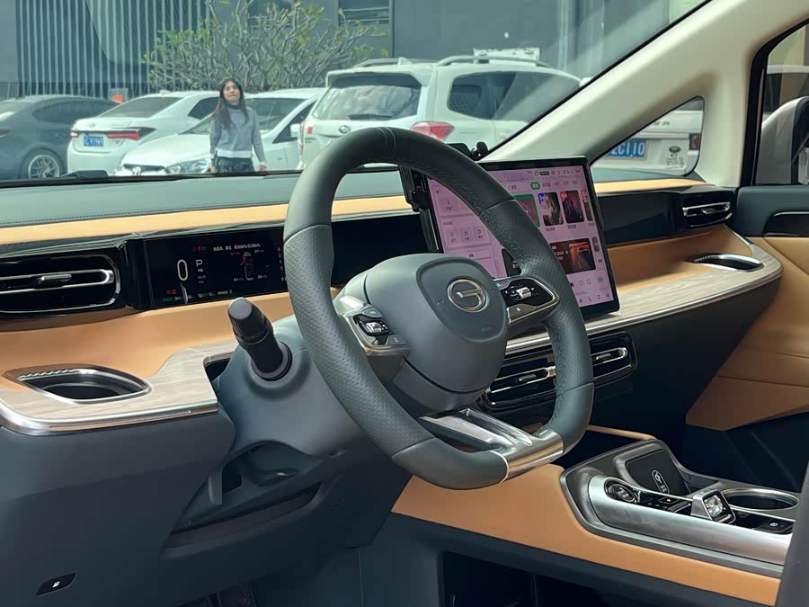 GAC Trumpchi E8 New Energy 2024 car image #11